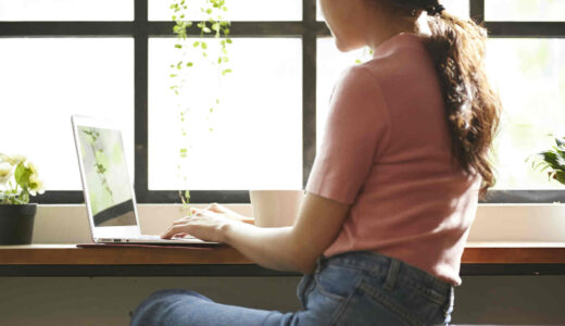 ノマドワーカーってなに？カフェ以外でおすすめの場所 持ち物を解説