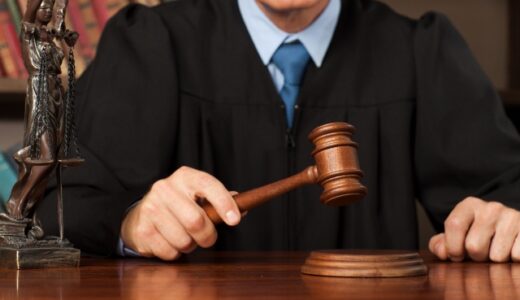 裁判官とは｜仕事内容・司法試験・年収・勤務体系などを解説