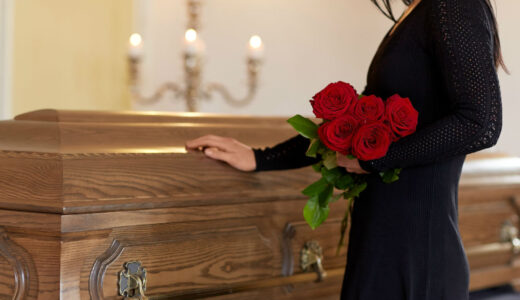 葬儀費用の平均と内訳 葬儀費用は誰が負担するのかなどについて解説