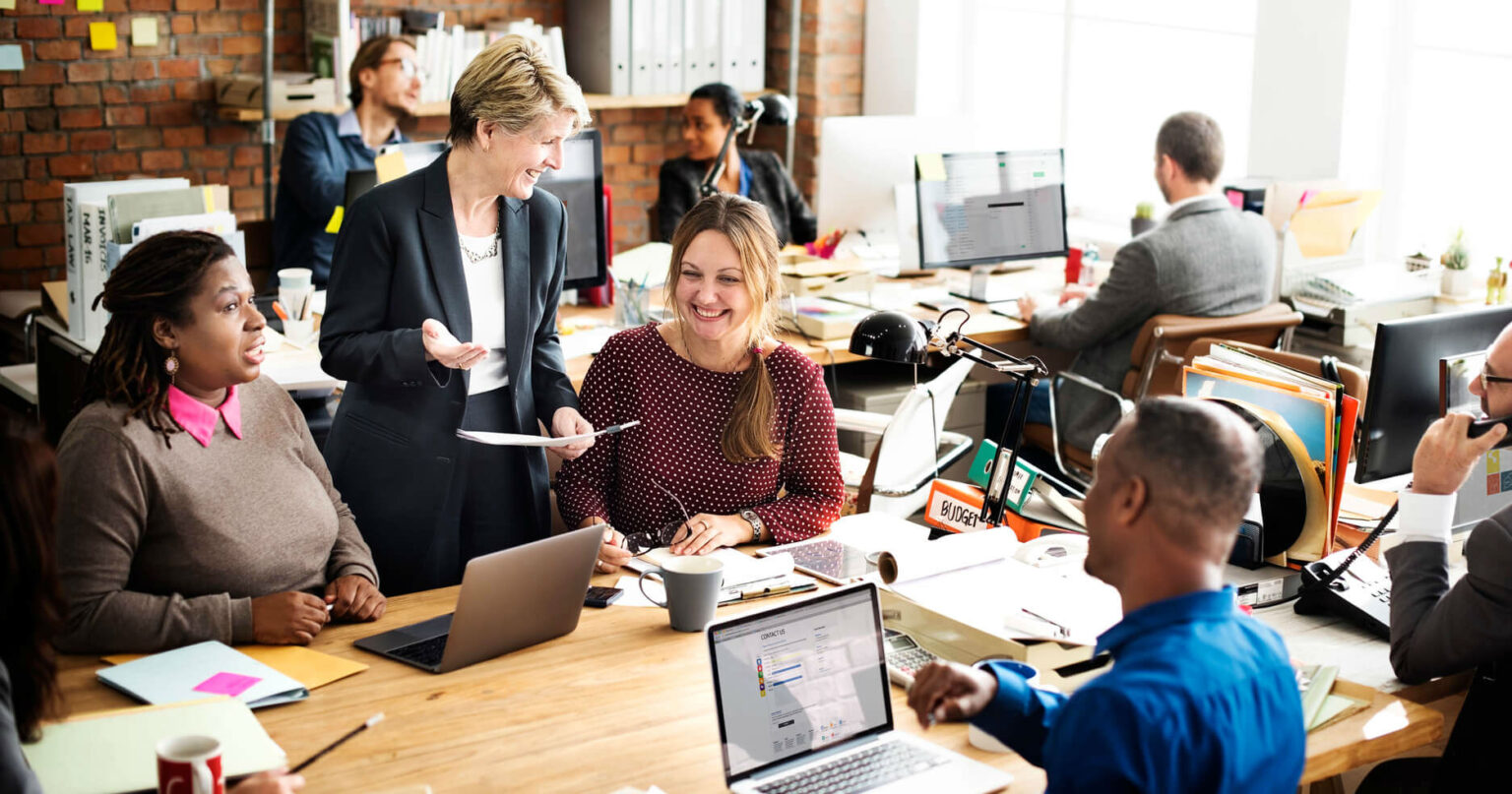ビジネスにおける「配慮」の意味と使い方、類義語との違い | マナラボ
